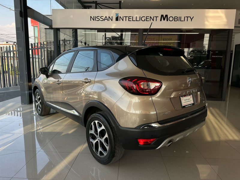 Renault Captur  5 pts. Iconic, TA, piel, GPS, RA-18 2022